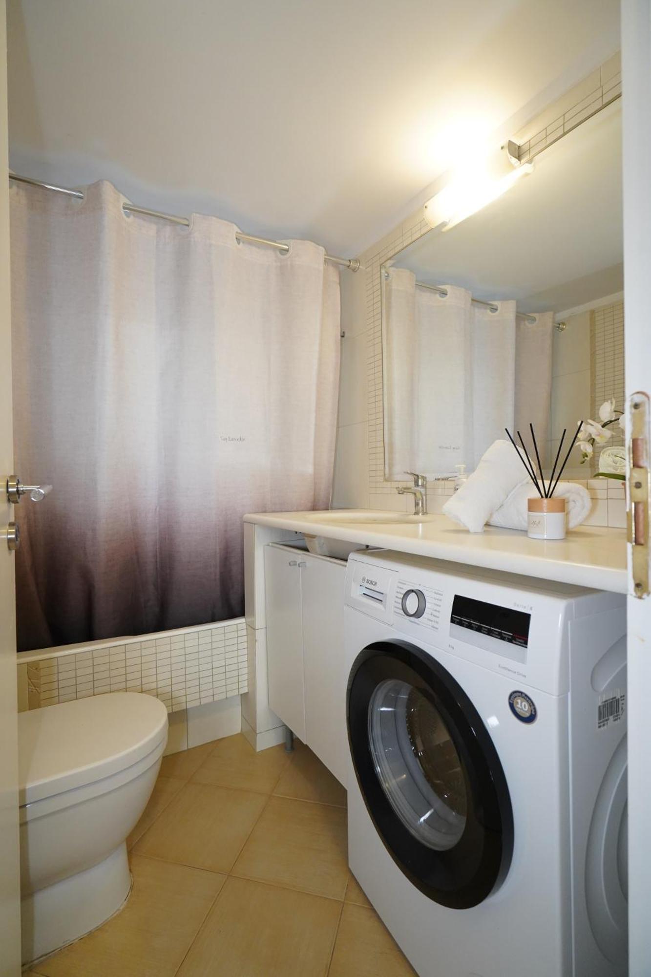 Garden Apartment Next To The Mall -Private Parking Athen Eksteriør bilde