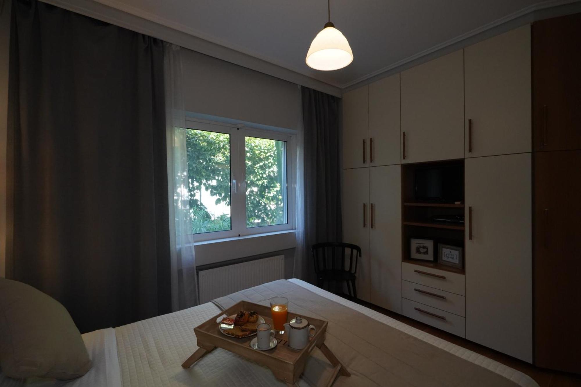 Garden Apartment Next To The Mall -Private Parking Athen Eksteriør bilde
